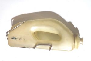 Campagnolo aerodynamic bottle cage for racing bikes from 1988 with water bottle