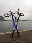 The cold does not stop Claudio Ramponi, who pedals in Moscow, Russia wearing the Testi Cicli jersey